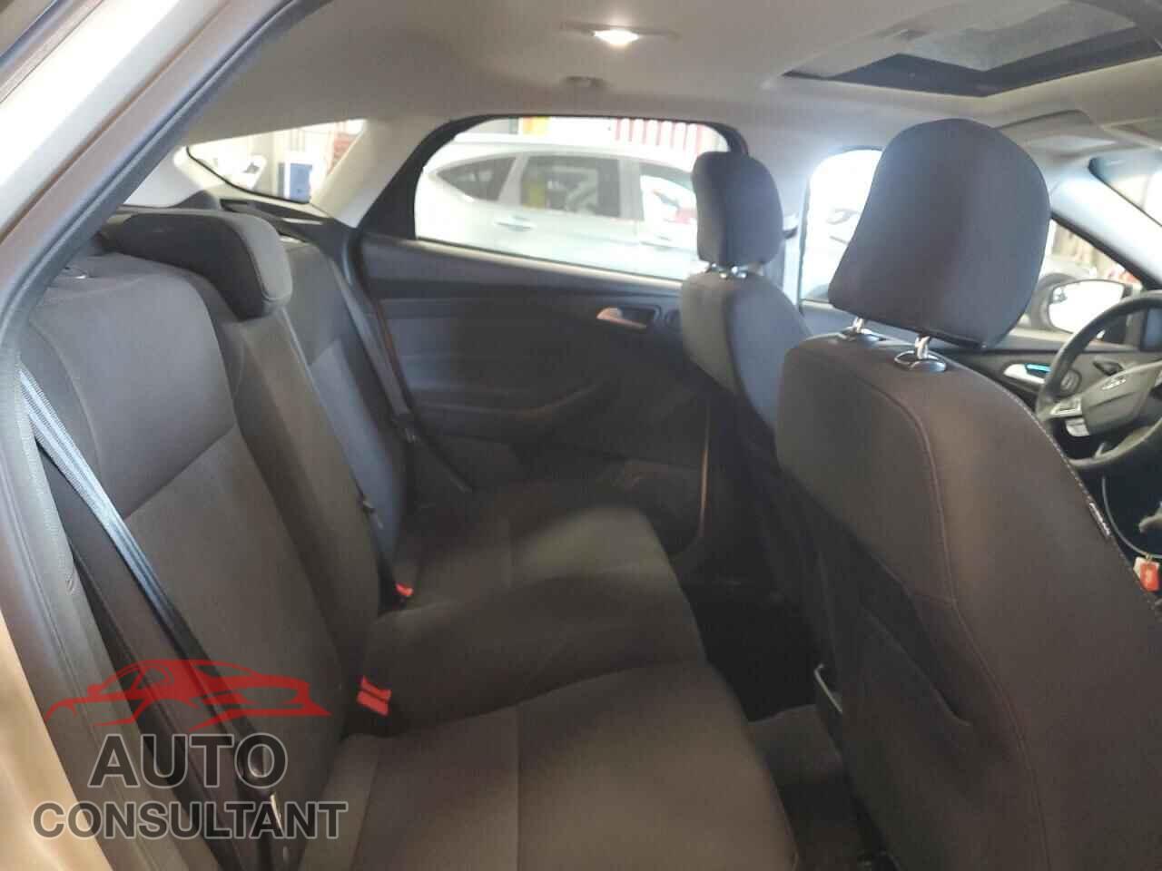 FORD FOCUS 2017 - 1FADP3M20HL309767