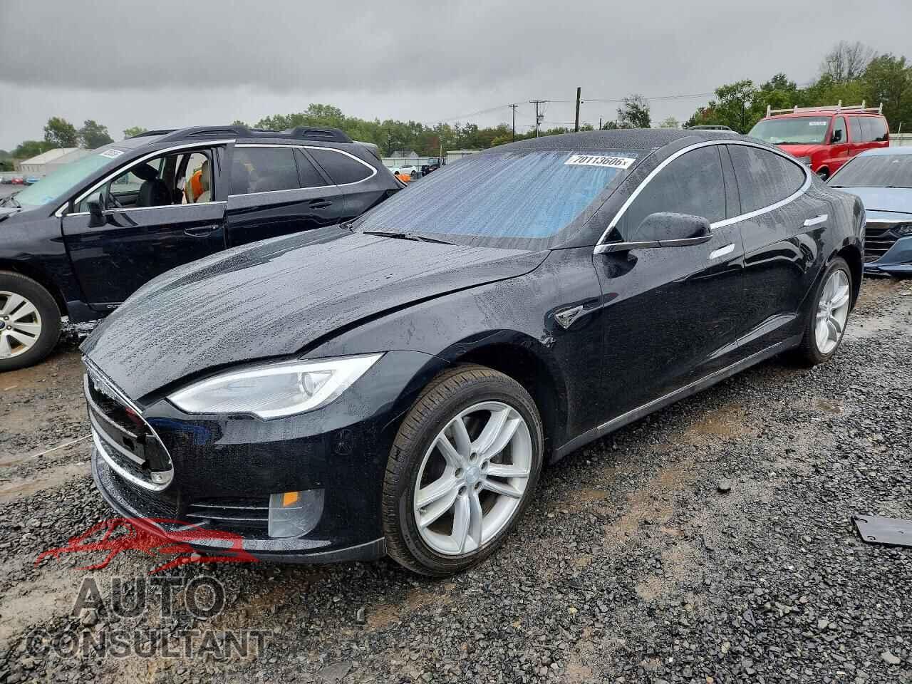 TESLA MODEL S 2013 - 5YJSA1AC5DFP10085