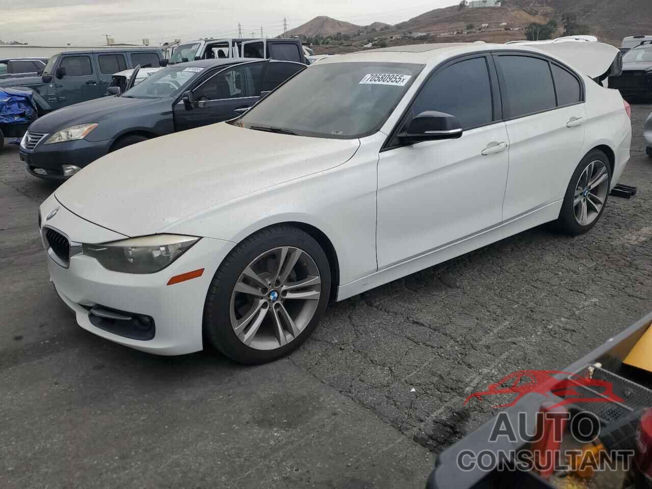 BMW 3 SERIES 2013 - WBA3C1G54DNN94030