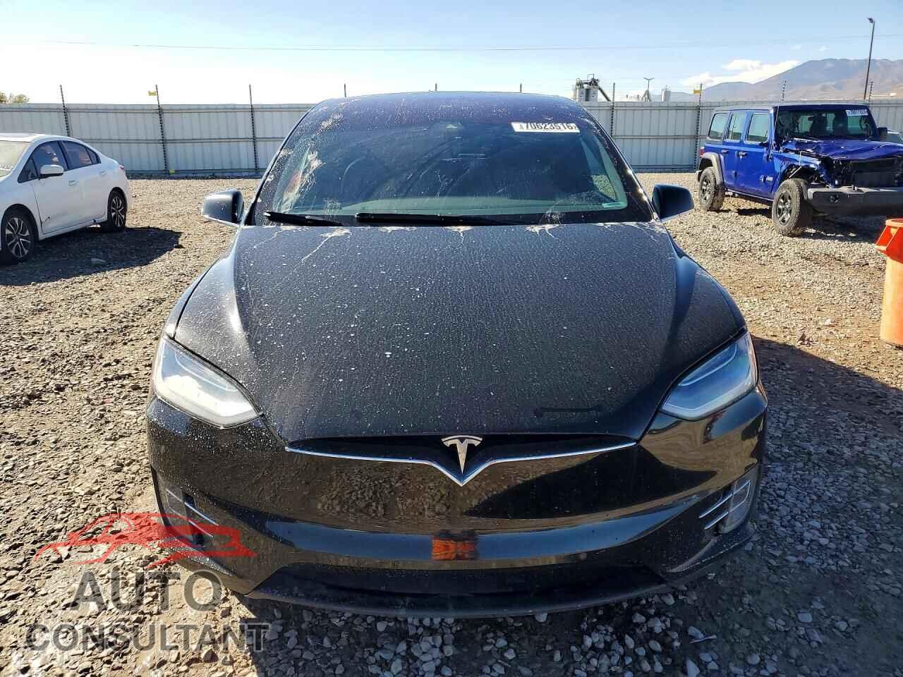 TESLA MODEL X 2020 - 5YJXCBE42LF283083