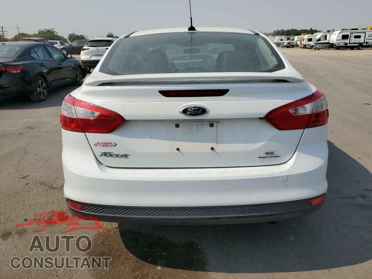 FORD FOCUS 2014 - 1FADP3F22EL110454