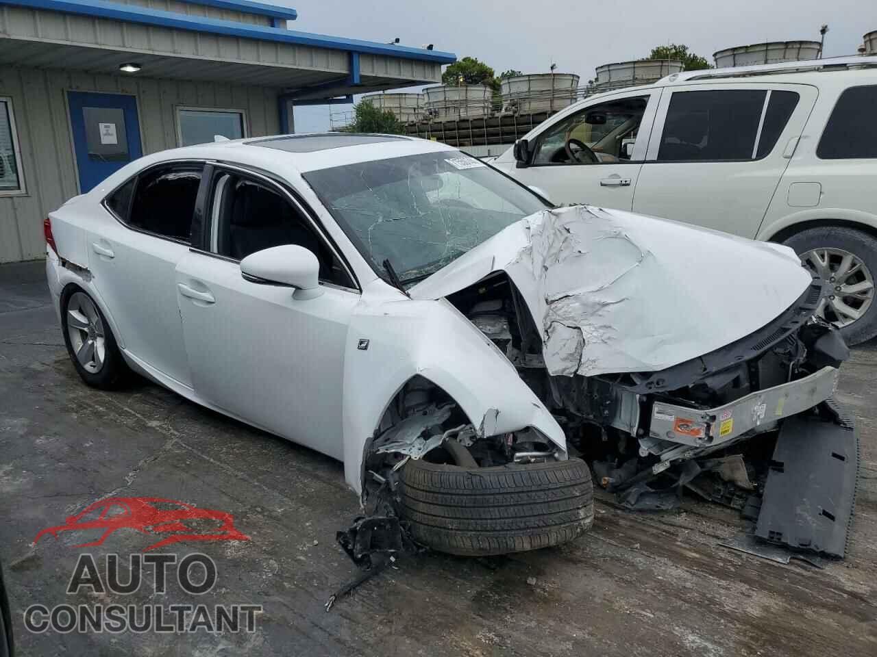 LEXUS IS 2014 - JTHBE1D20E5010029