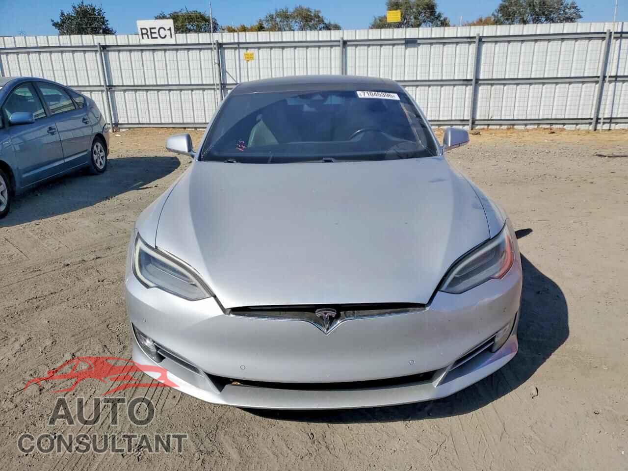 TESLA MODEL S 2016 - 5YJSA1E28GF151718