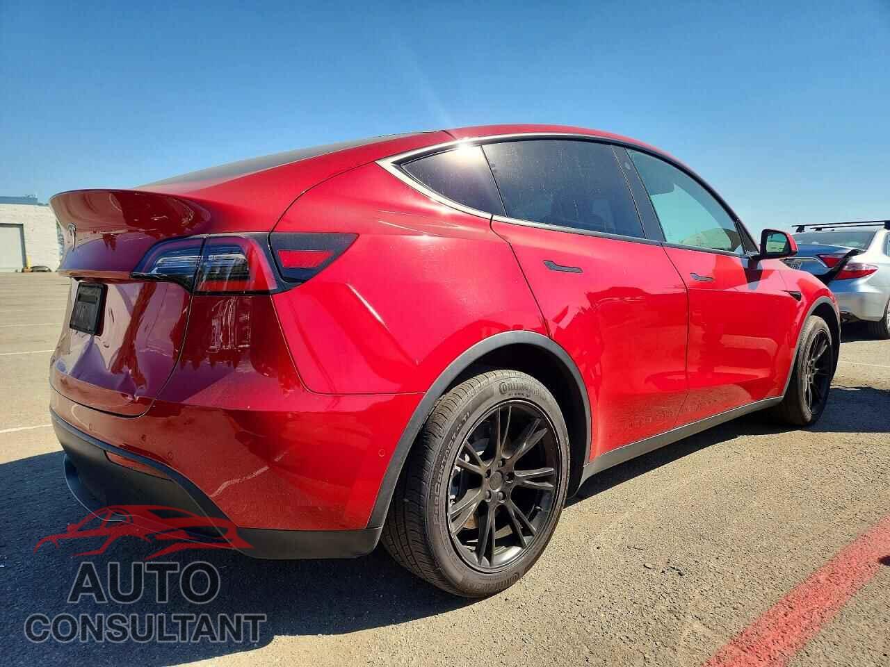 TESLA MODEL Y 2021 - 5YJYGDED0MF134189