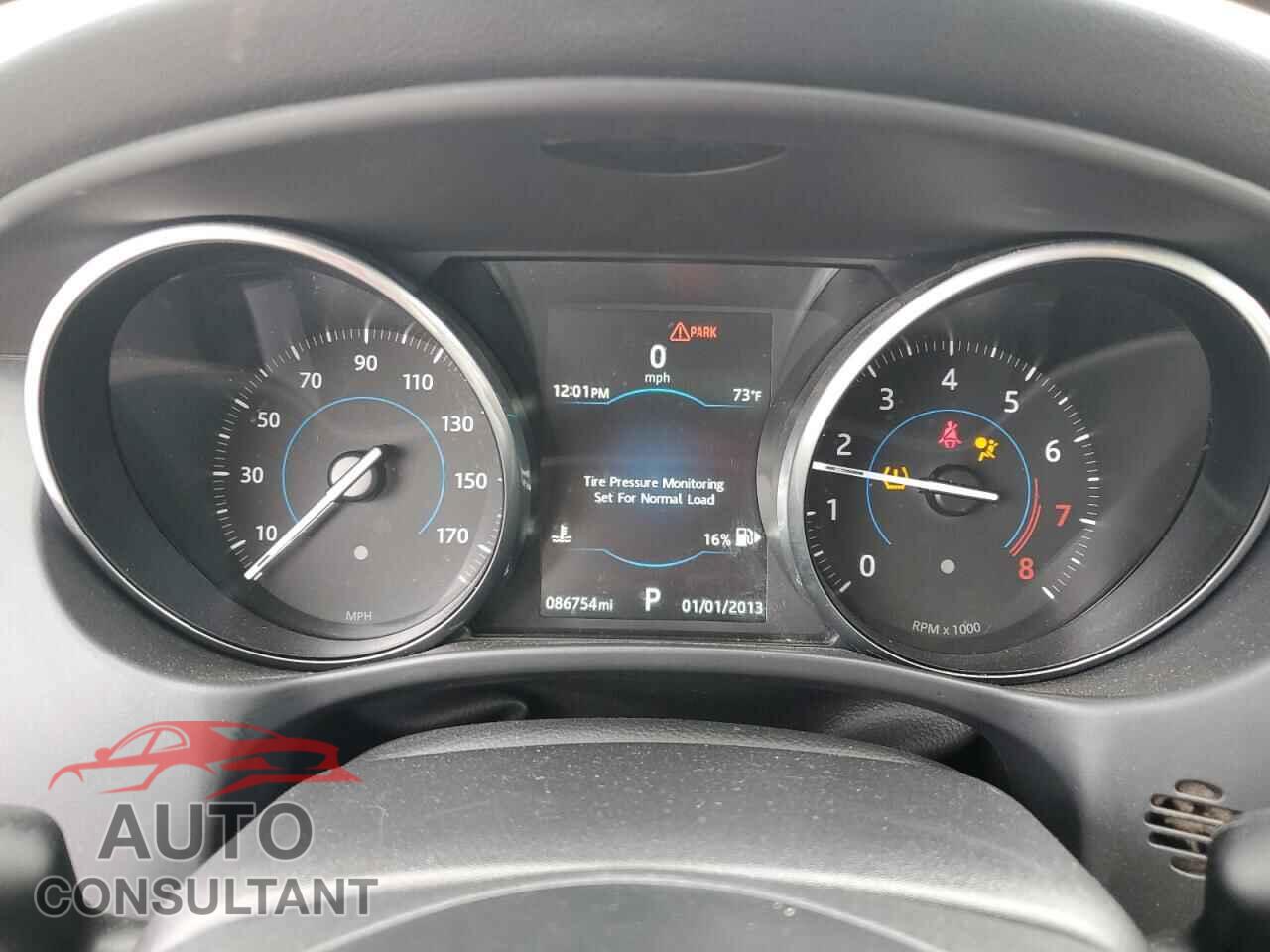 JAGUAR XE 2017 - SAJAJ4BV2HA972790