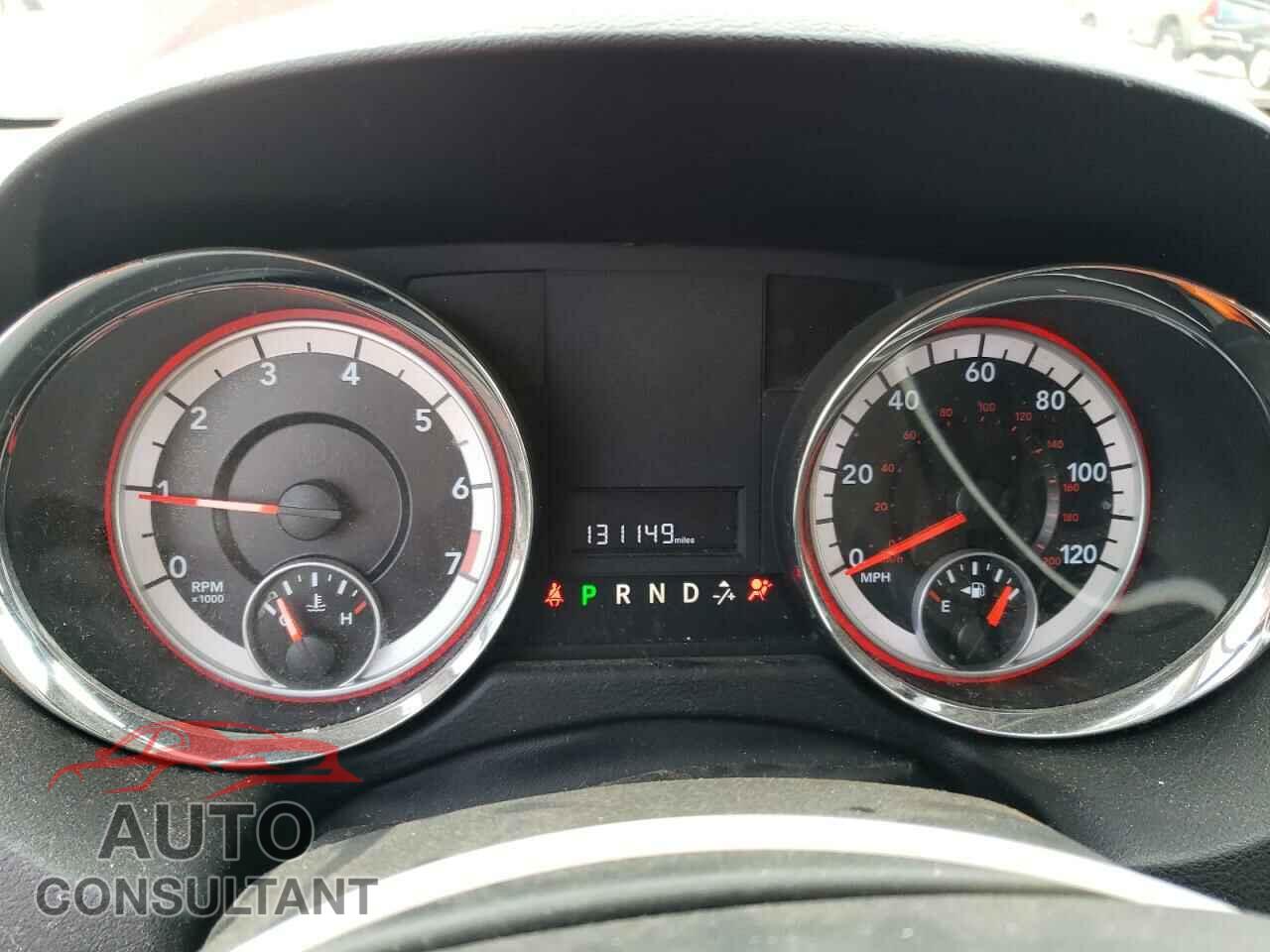 DODGE CARAVAN 2011 - 2D4RN3DG0BR663226