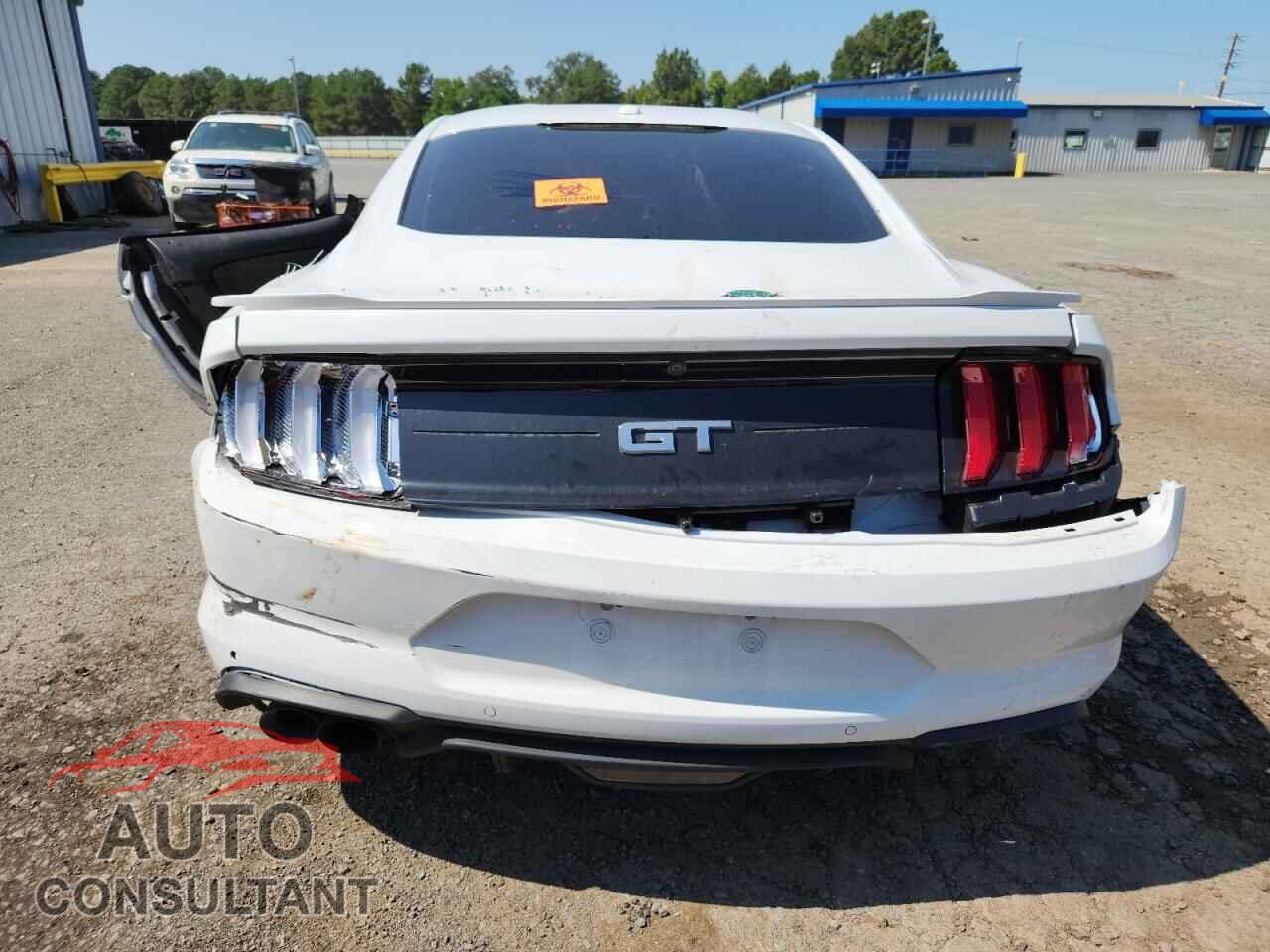 FORD MUSTANG 2018 - 1FA6P8CF2J5124916
