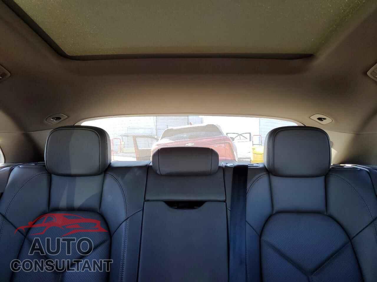 PORSCHE MACAN 2016 - WP1AB2A58GLB43984