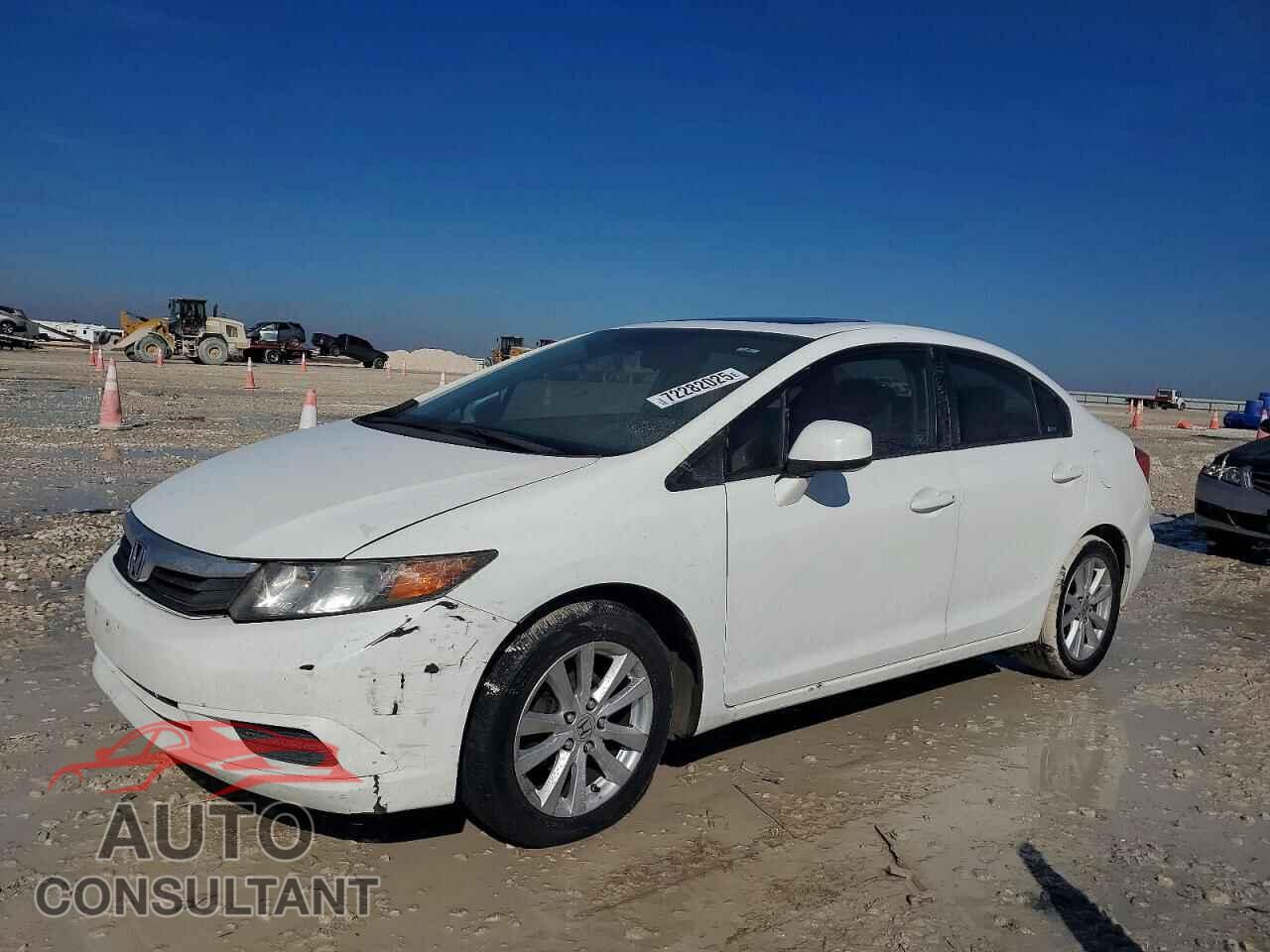 HONDA CIVIC 2012 - 2HGFB2F95CH588484