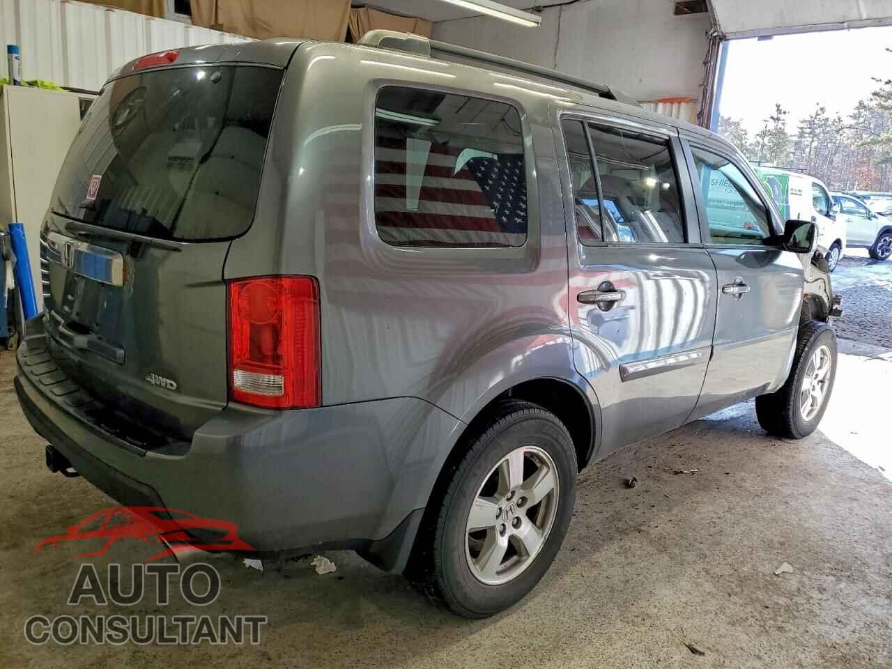 HONDA PILOT 2011 - 5FNYF4H56BB039088