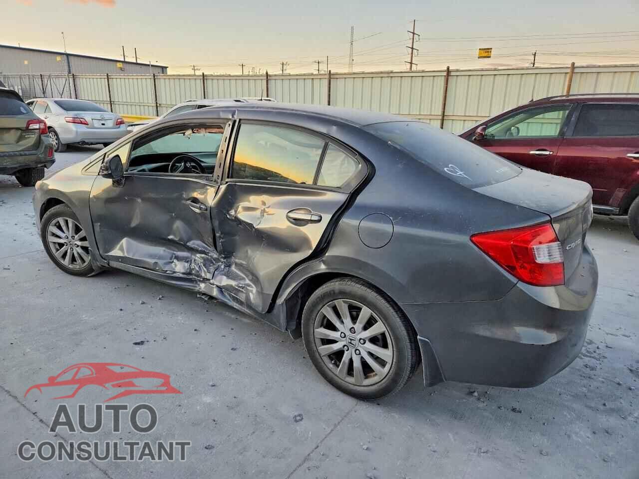 HONDA CIVIC 2012 - 2HGFB2F96CH331429