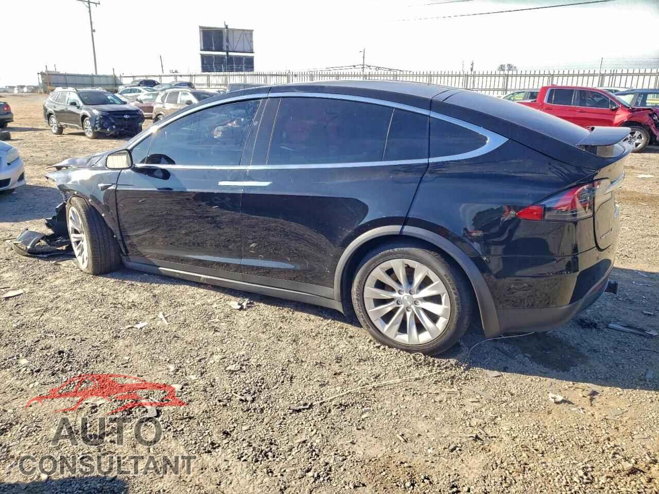 TESLA MODEL X 2017 - 5YJXCAE2XHF077364