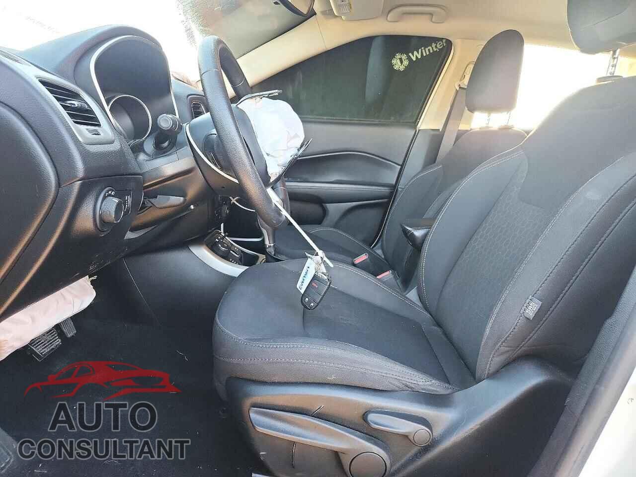 JEEP COMPASS 2019 - 3C4NJDAB3KT744997