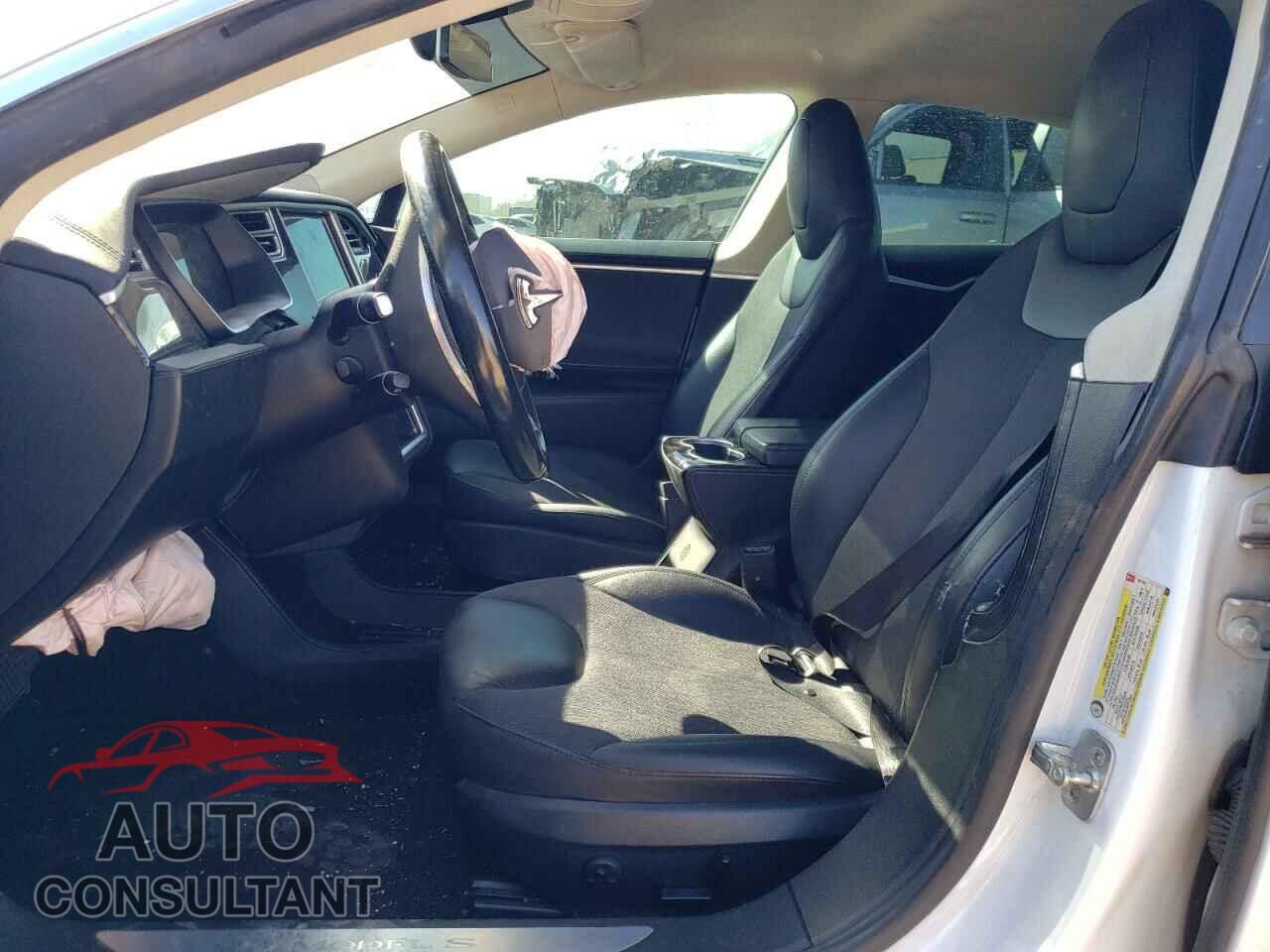 TESLA MODEL S 2016 - 5YJSA1E16GF132768