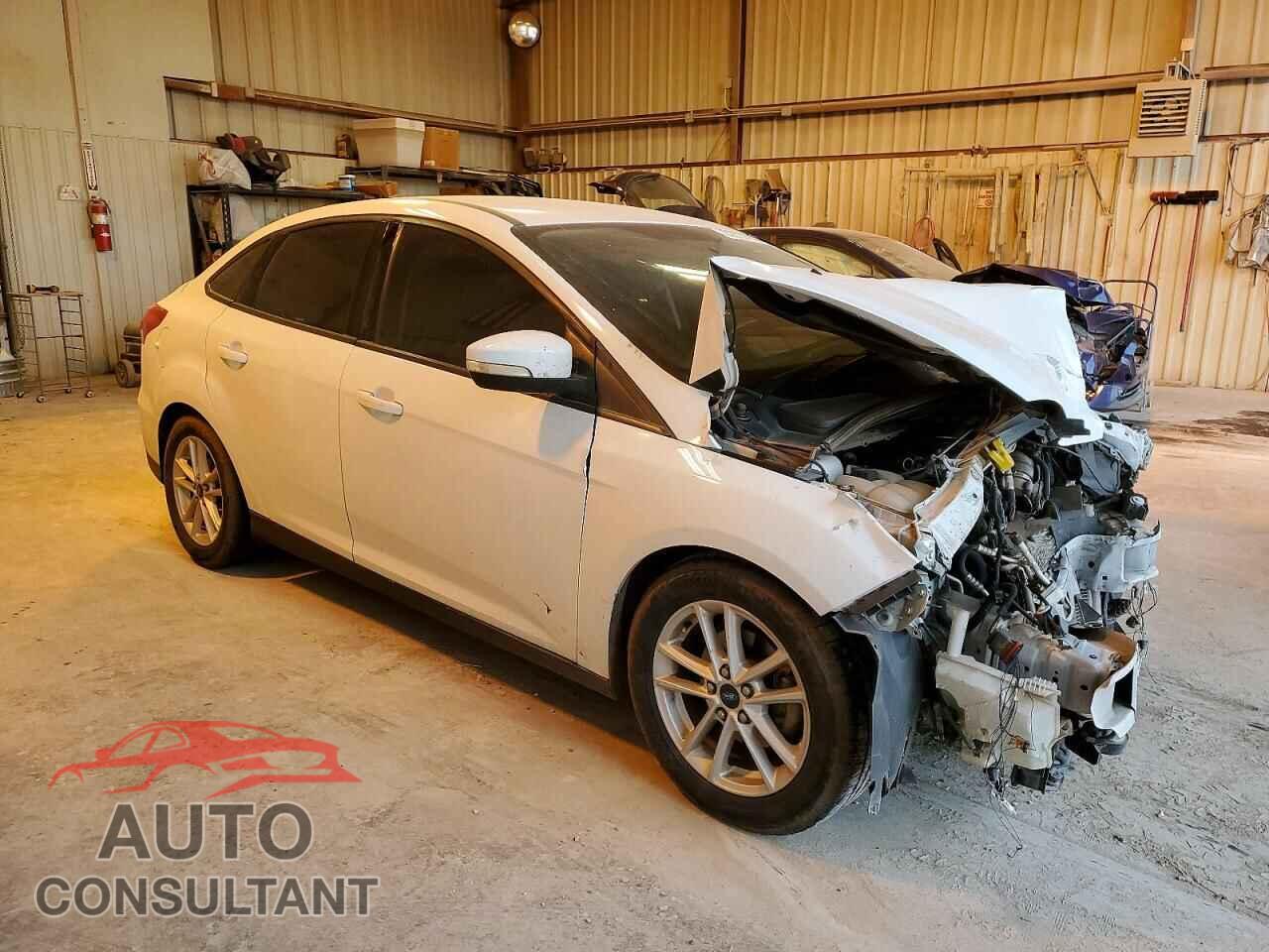 FORD FOCUS 2015 - 1FADP3F27FL261260