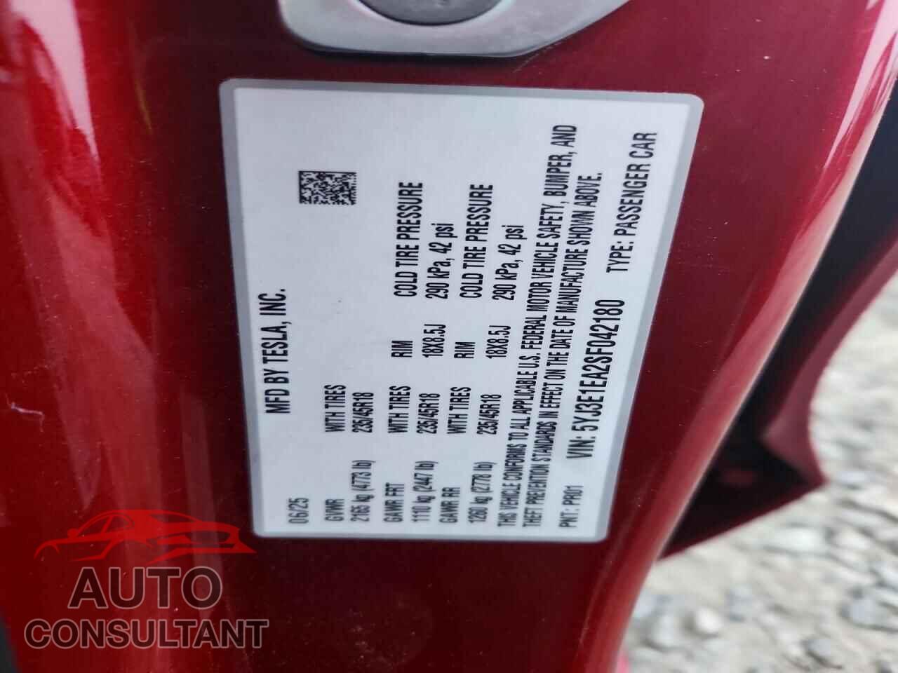 TESLA MODEL 3 2025 - 5YJ3E1EA2SF042180