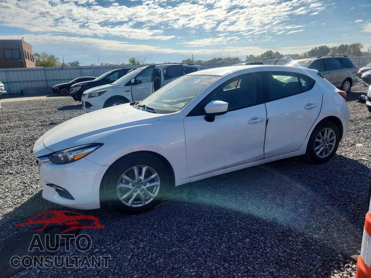 MAZDA 3 2017 - 3MZBN1K72HM111908