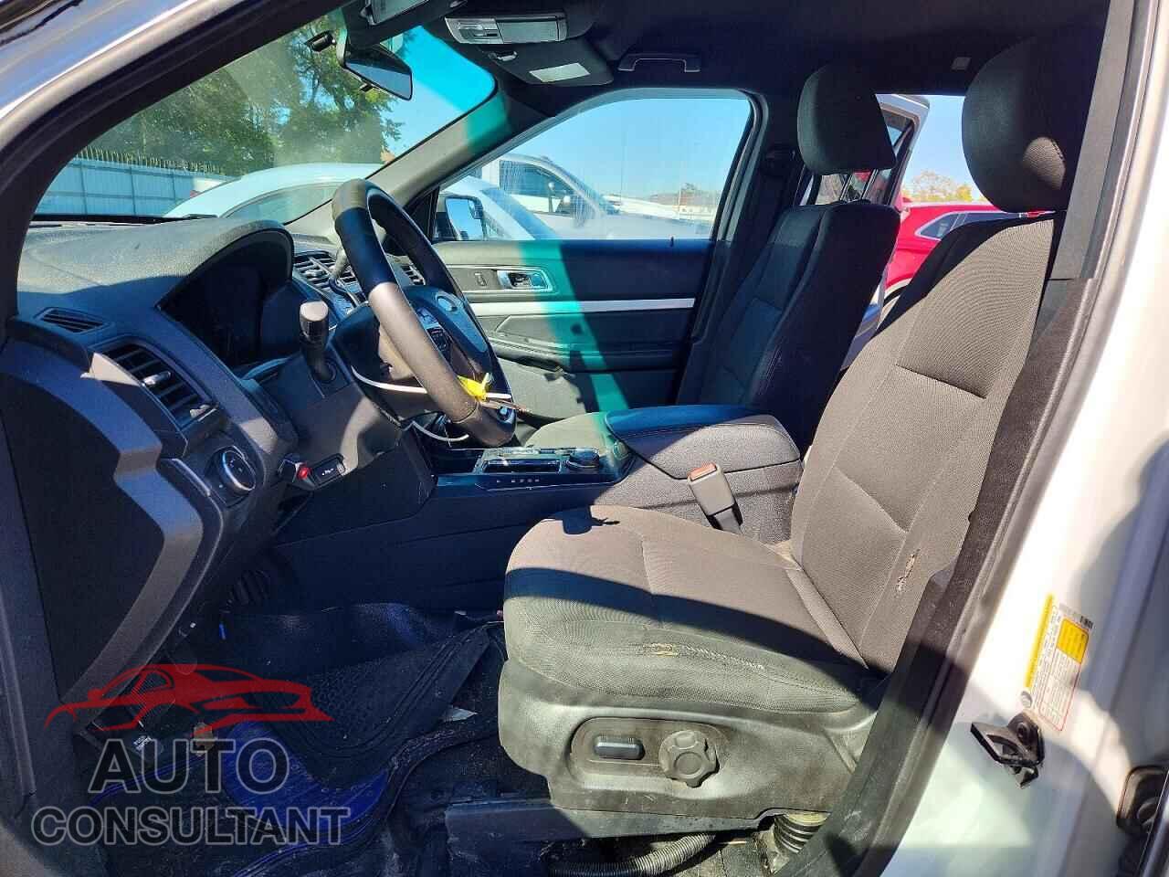 FORD EXPLORER 2017 - 1FM5K8AR2HGA63014