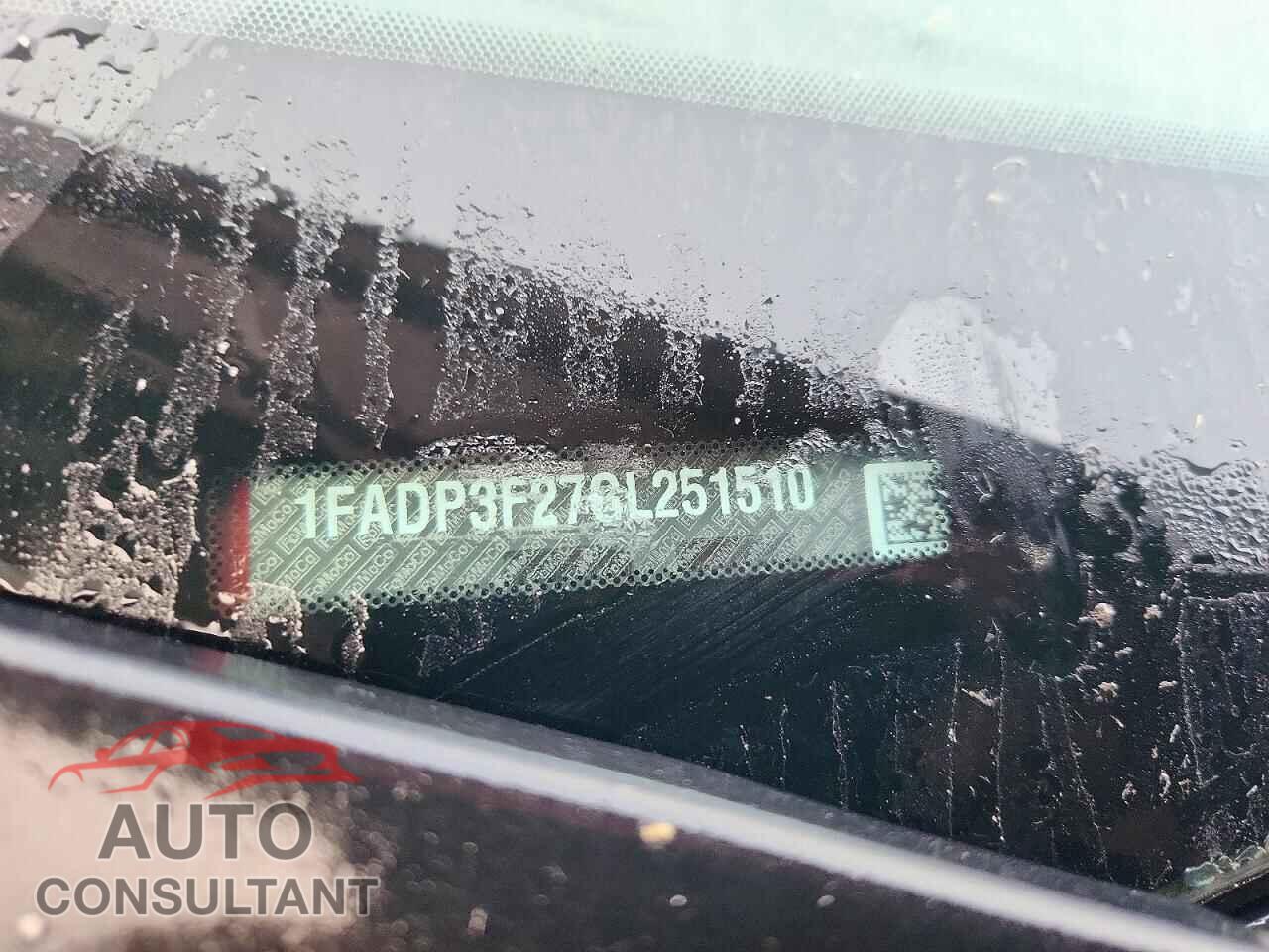 FORD FOCUS 2016 - 1FADP3F27GL251510