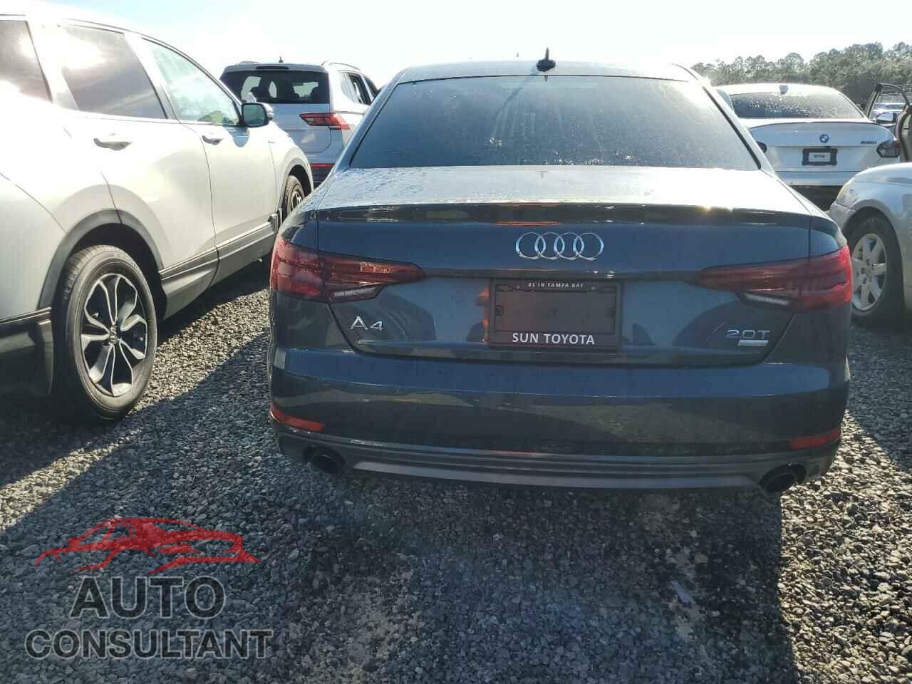 AUDI A4 2018 - WAUKMBF4XJA009459