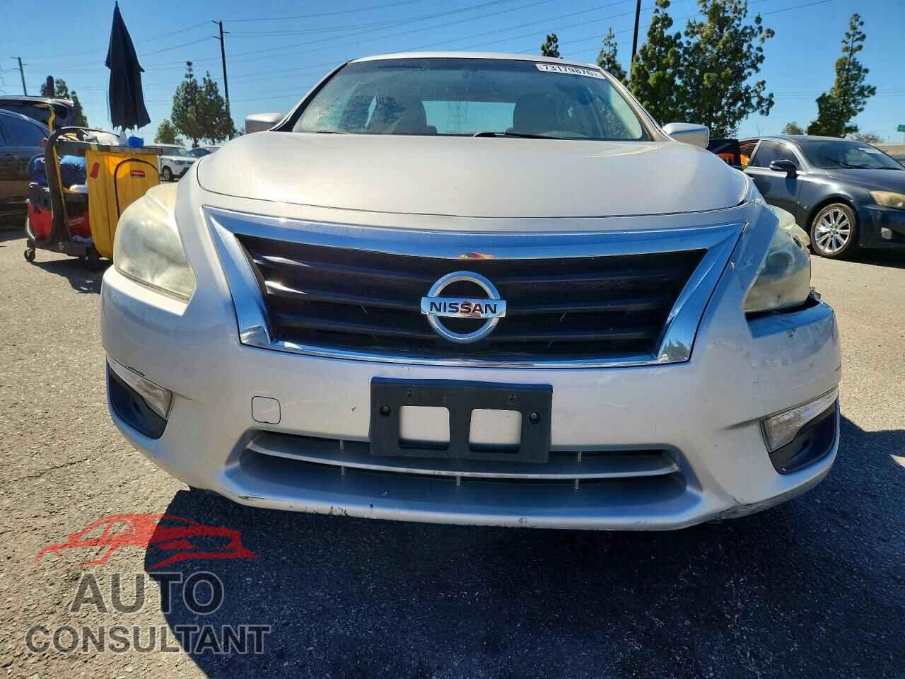 NISSAN ALTIMA 2015 - 1N4AL3AP1FC203520