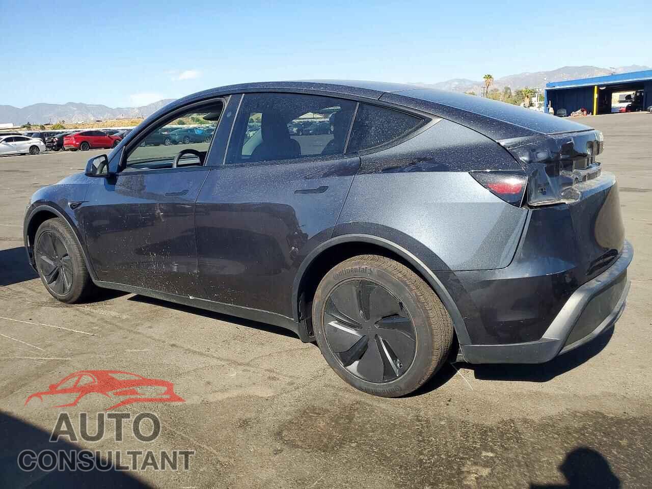 TESLA MODEL Y 2026 - 7SAYGDED9TF376058