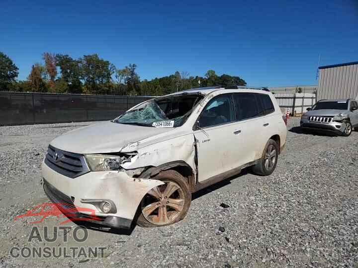 TOYOTA HIGHLANDER 2013 - 5TDYK3EH8DS108396