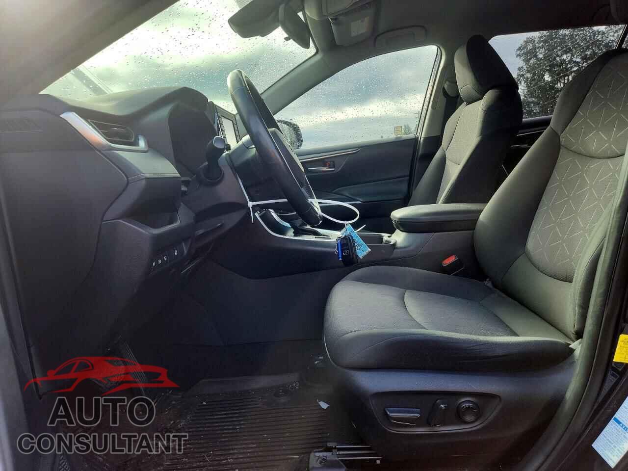 TOYOTA RAV4 2020 - JTMP1RFV3LD525375