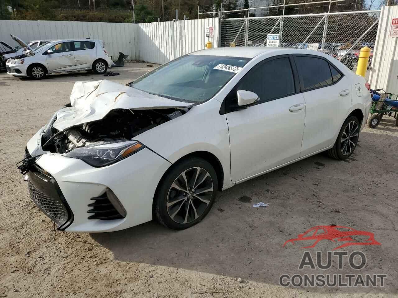TOYOTA COROLLA 2018 - 5YFBURHE6JP816154