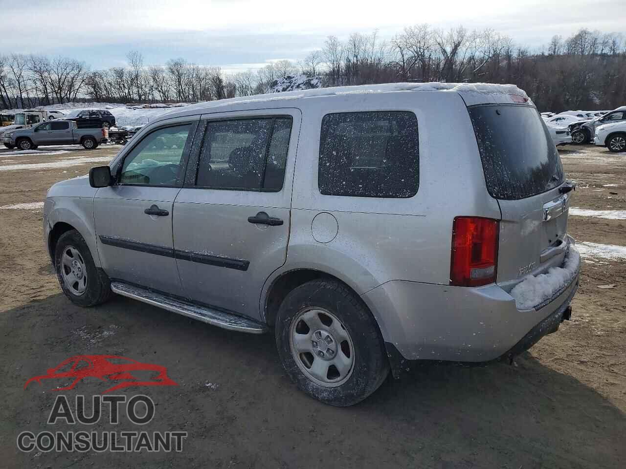 HONDA PILOT 2013 - 5FNYF4H27DB015505