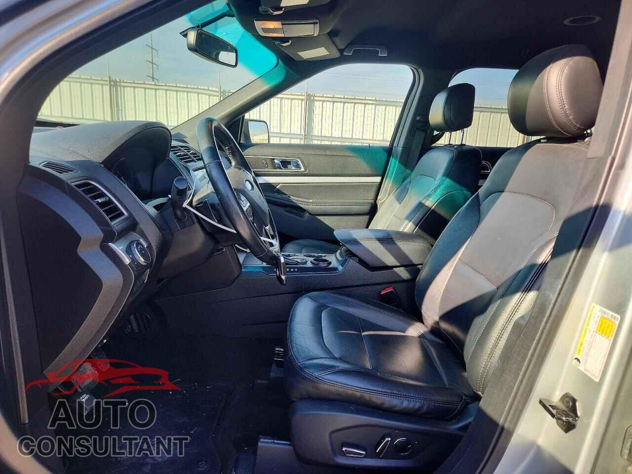 FORD EXPLORER 2017 - 1FM5K7D89HGA22263