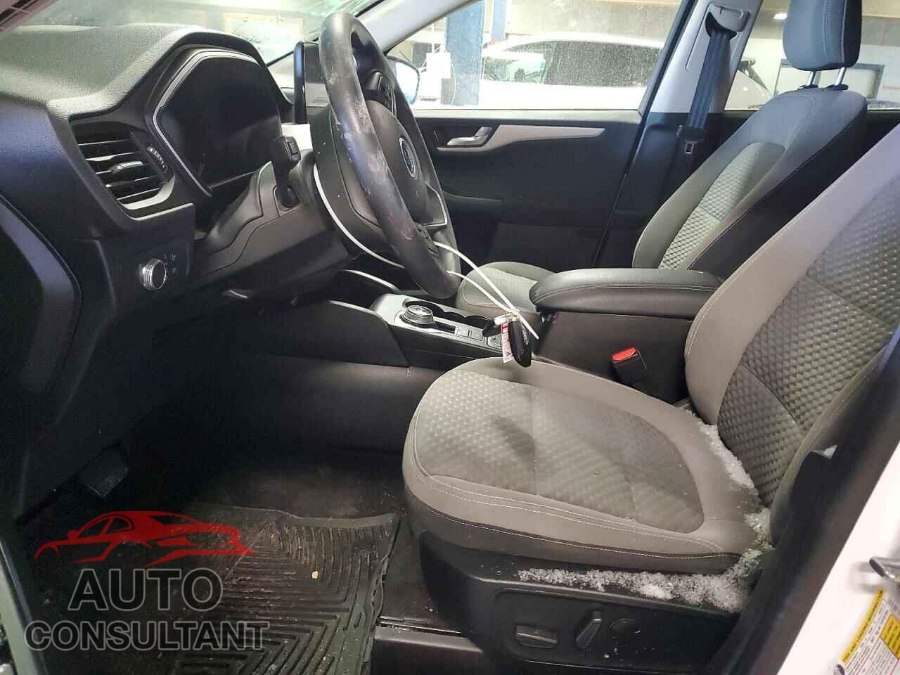 FORD ESCAPE 2020 - 1FMCU0G62LUA00599