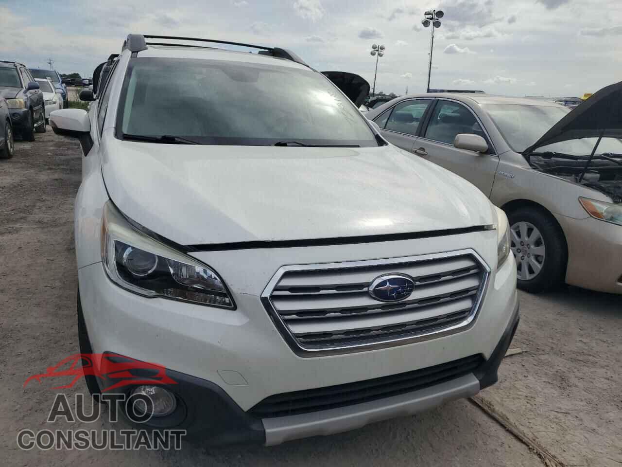 SUBARU OUTBACK 2017 - 4S4BSENC1H3203696