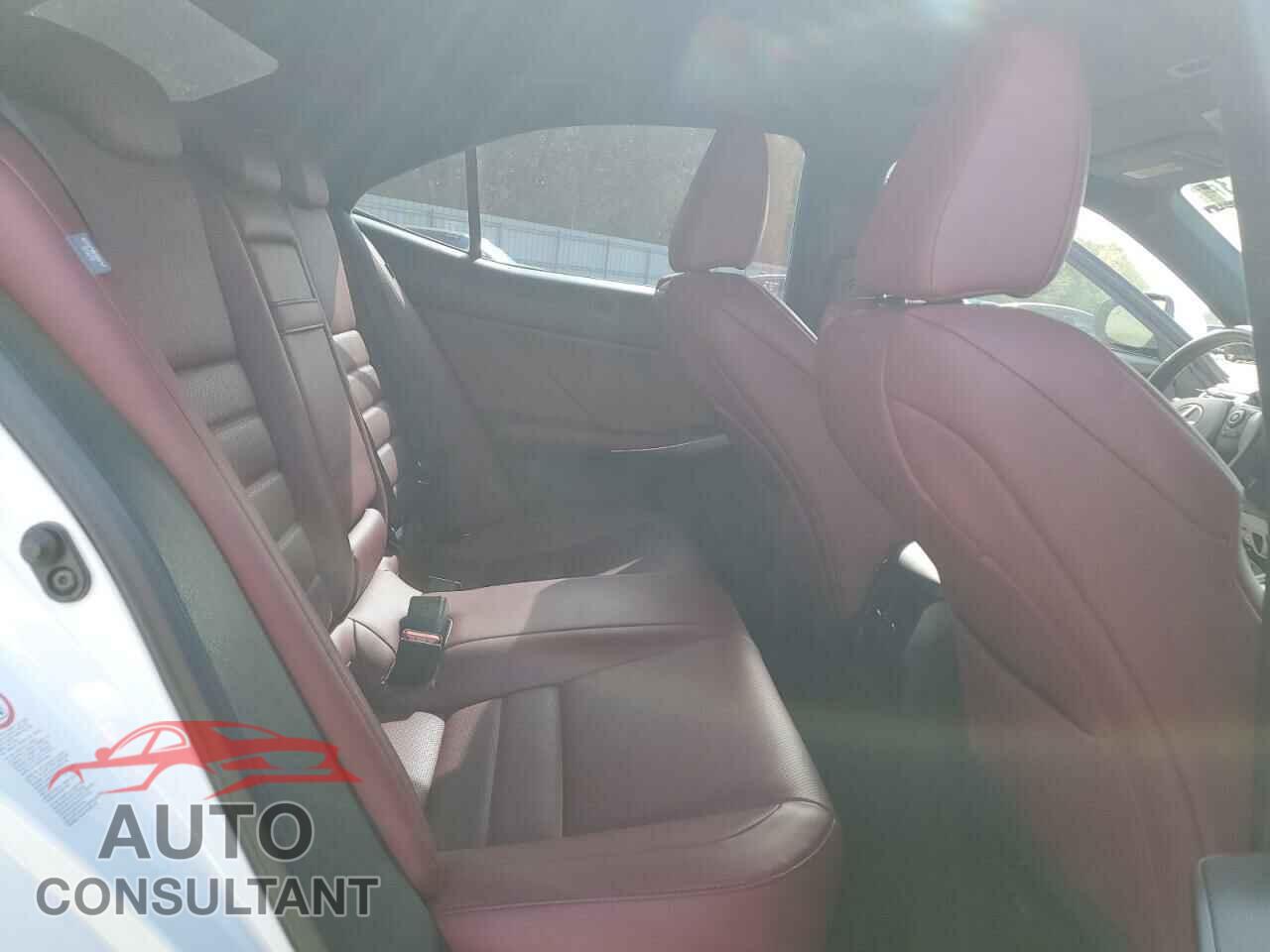 LEXUS IS 2015 - JTHBF1D20F5066079