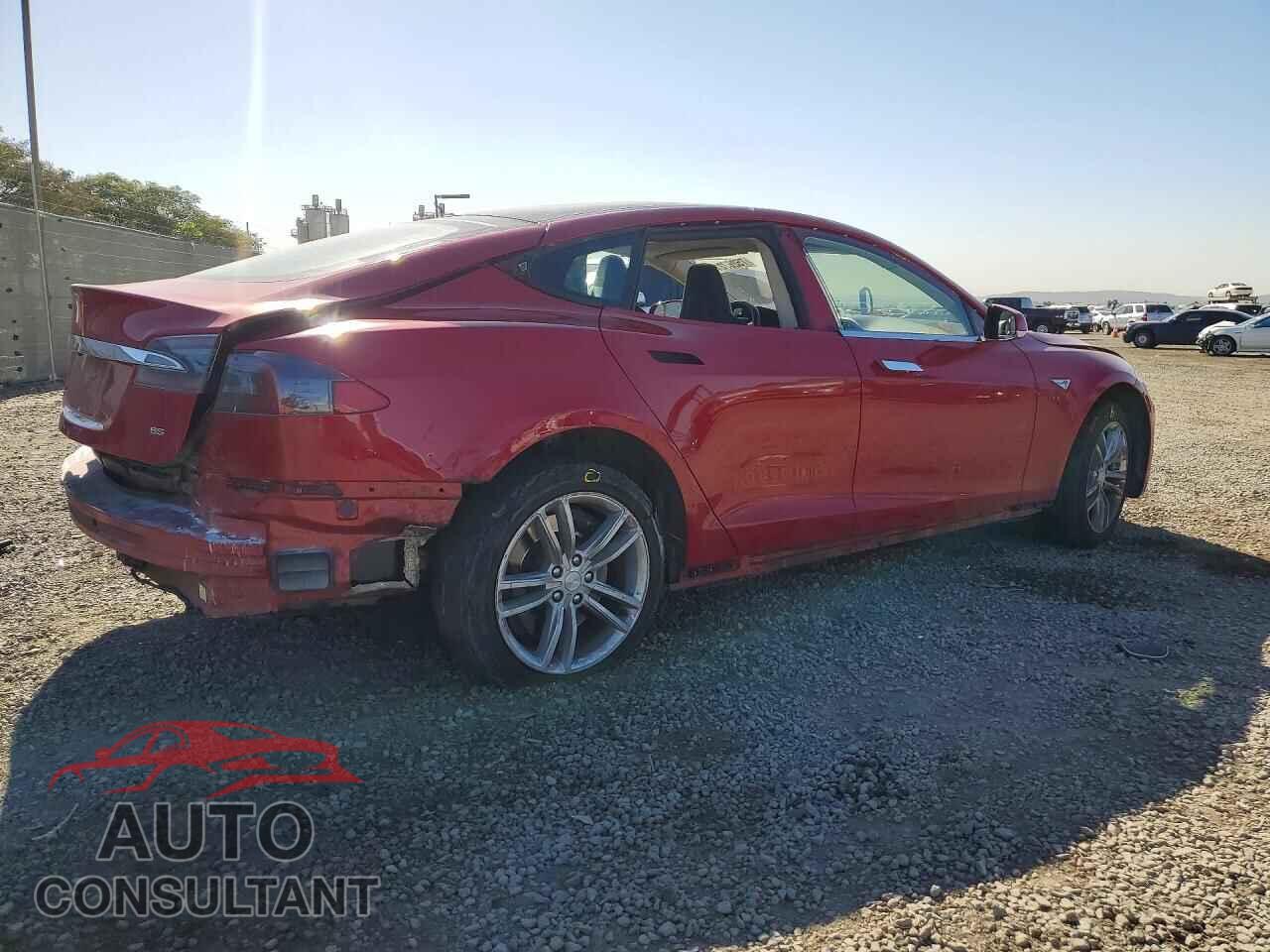 TESLA MODEL S 2014 - 5YJSA1H13EFP48579