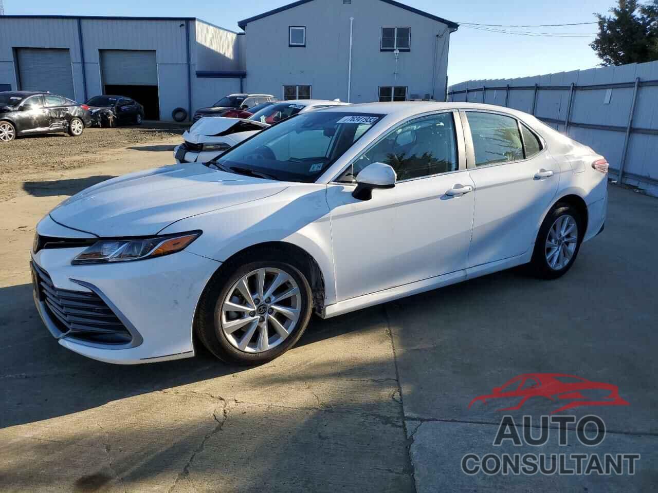 TOYOTA CAMRY 2021 - 4T1C11AK1MU546798