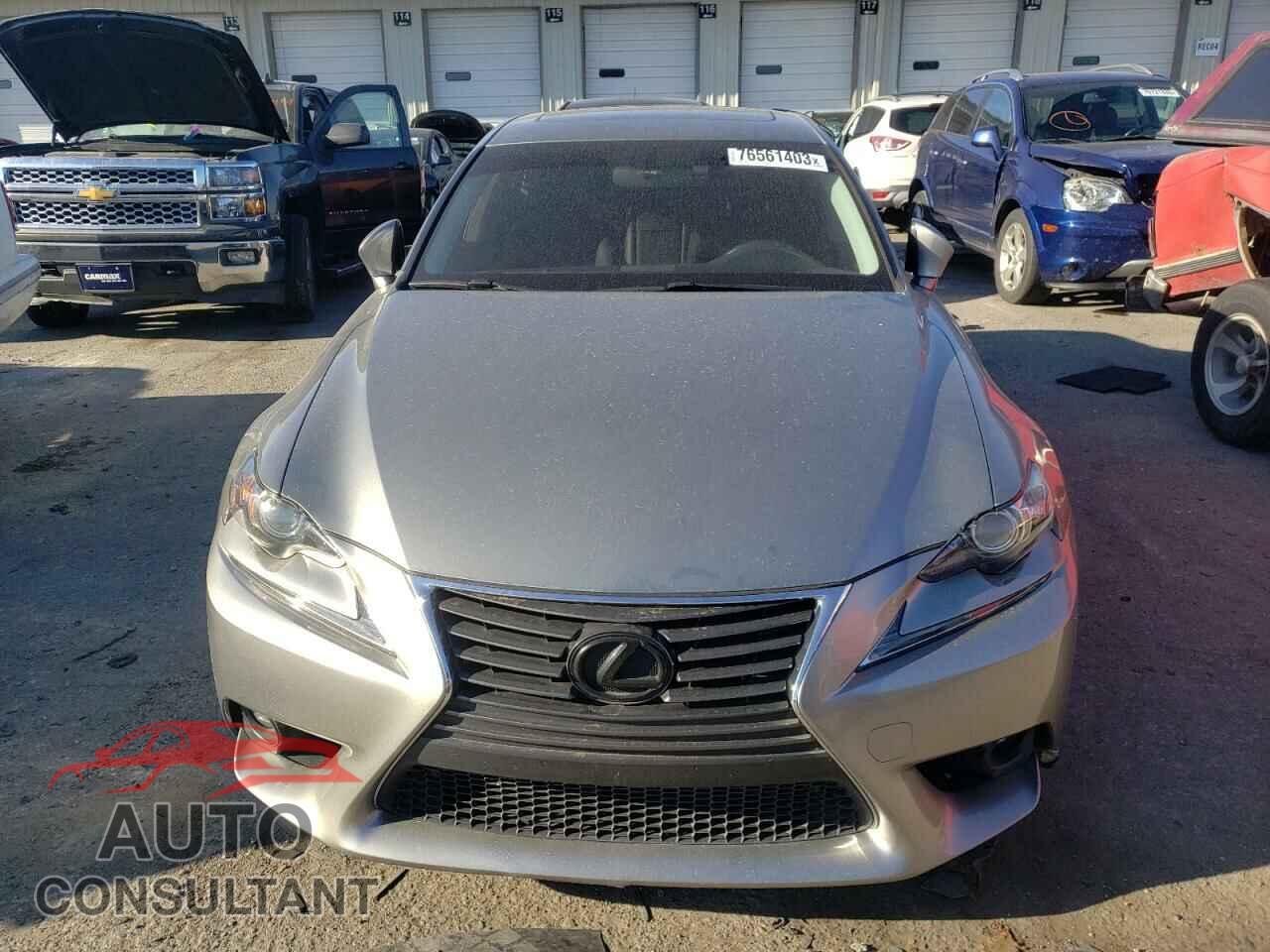 LEXUS IS 2016 - JTHBA1D21G5013732
