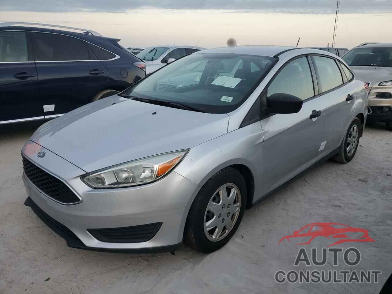 FORD FOCUS 2017 - 1FADP3E29HL312357