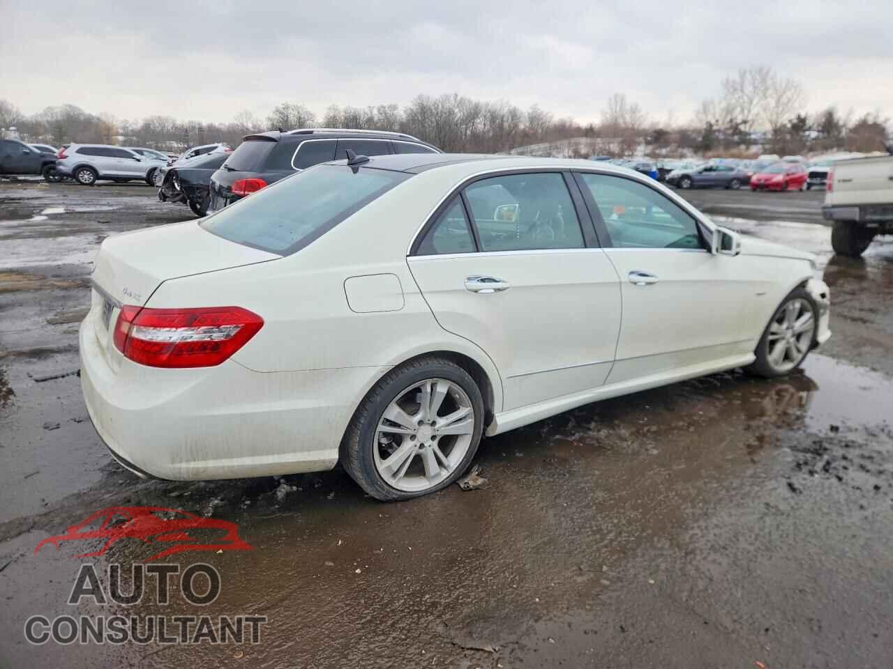 MERCEDES-BENZ E 2012 - WDDHF8JB3CA564388