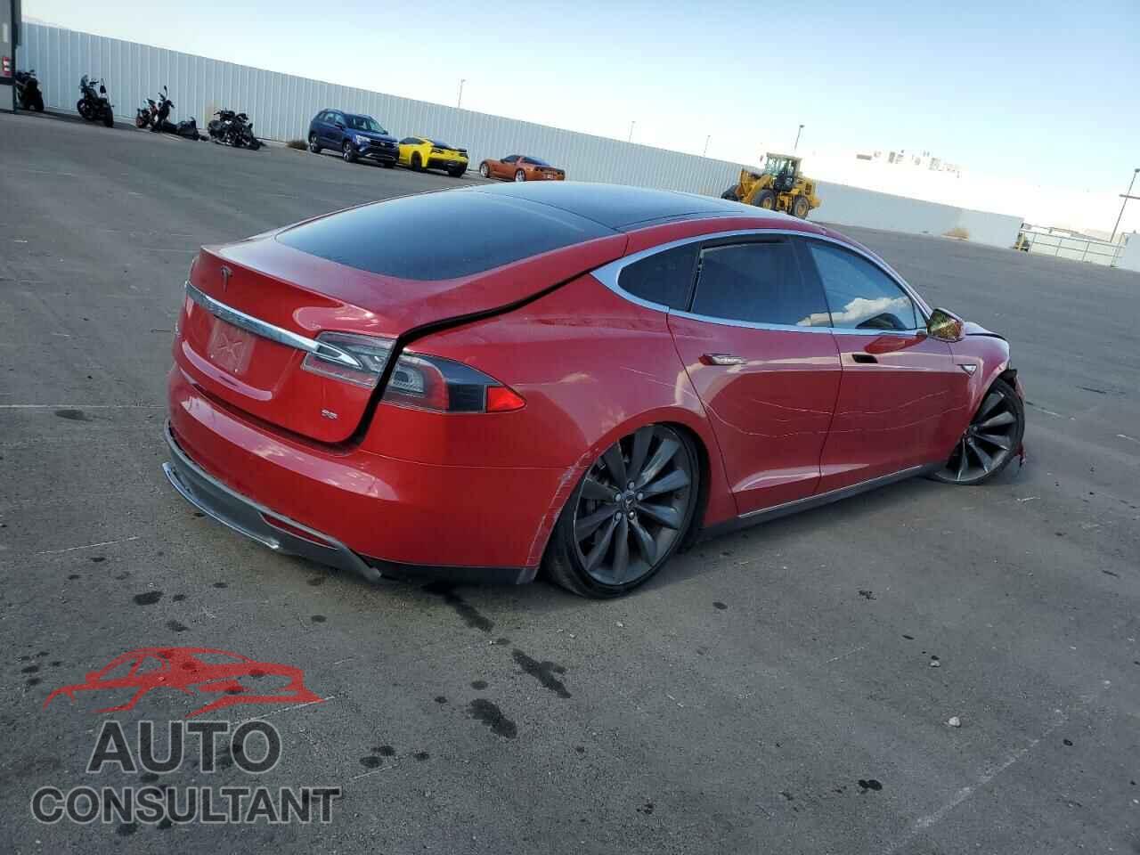 TESLA MODEL S 2014 - 5YJSA1H17EFP53123