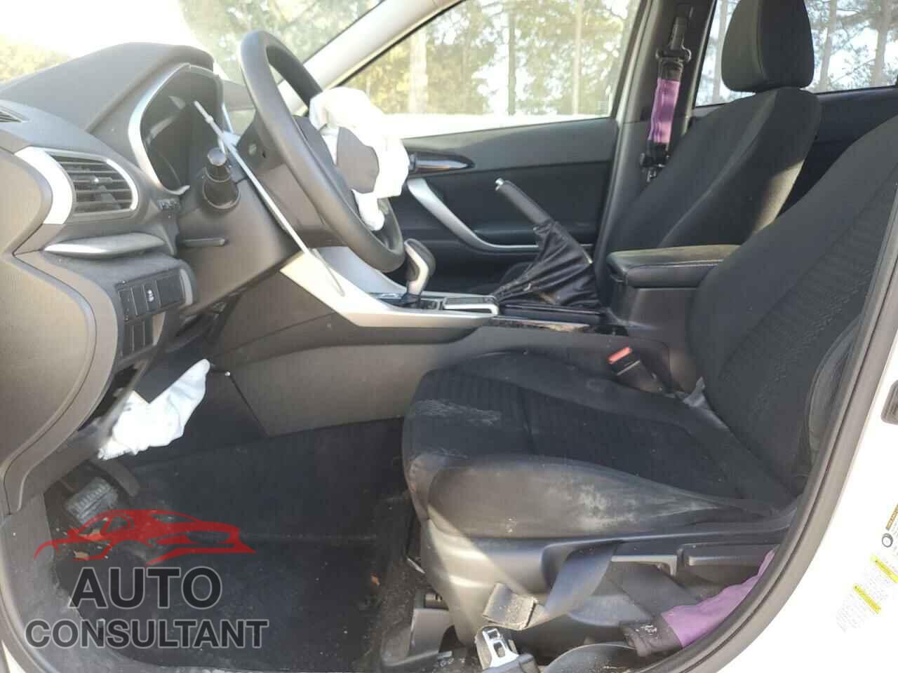 MITSUBISHI ECLIPSE 2018 - JA4AT4AA3JZ044981