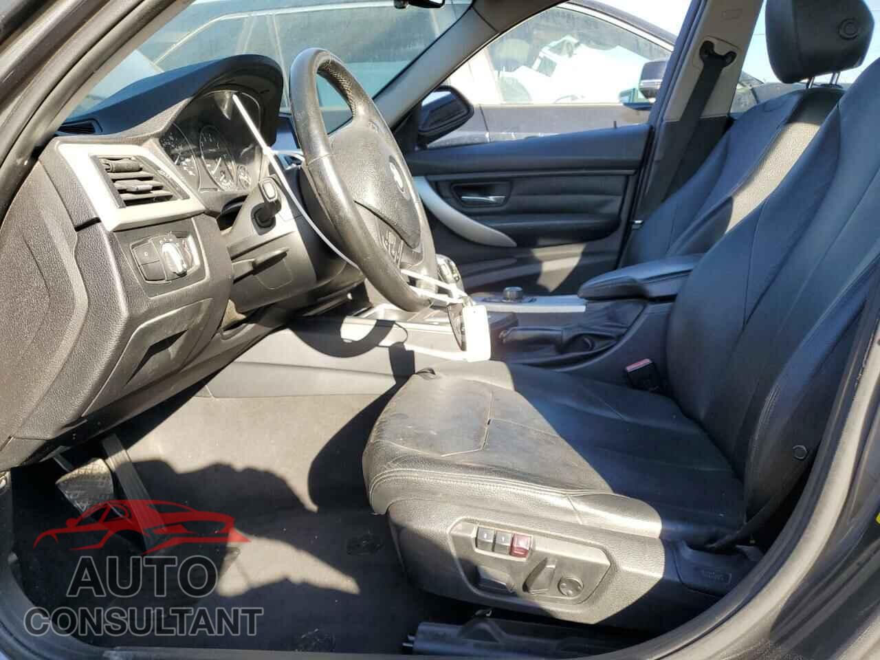 BMW 3 SERIES 2013 - WBA3A5G5XDNP26091