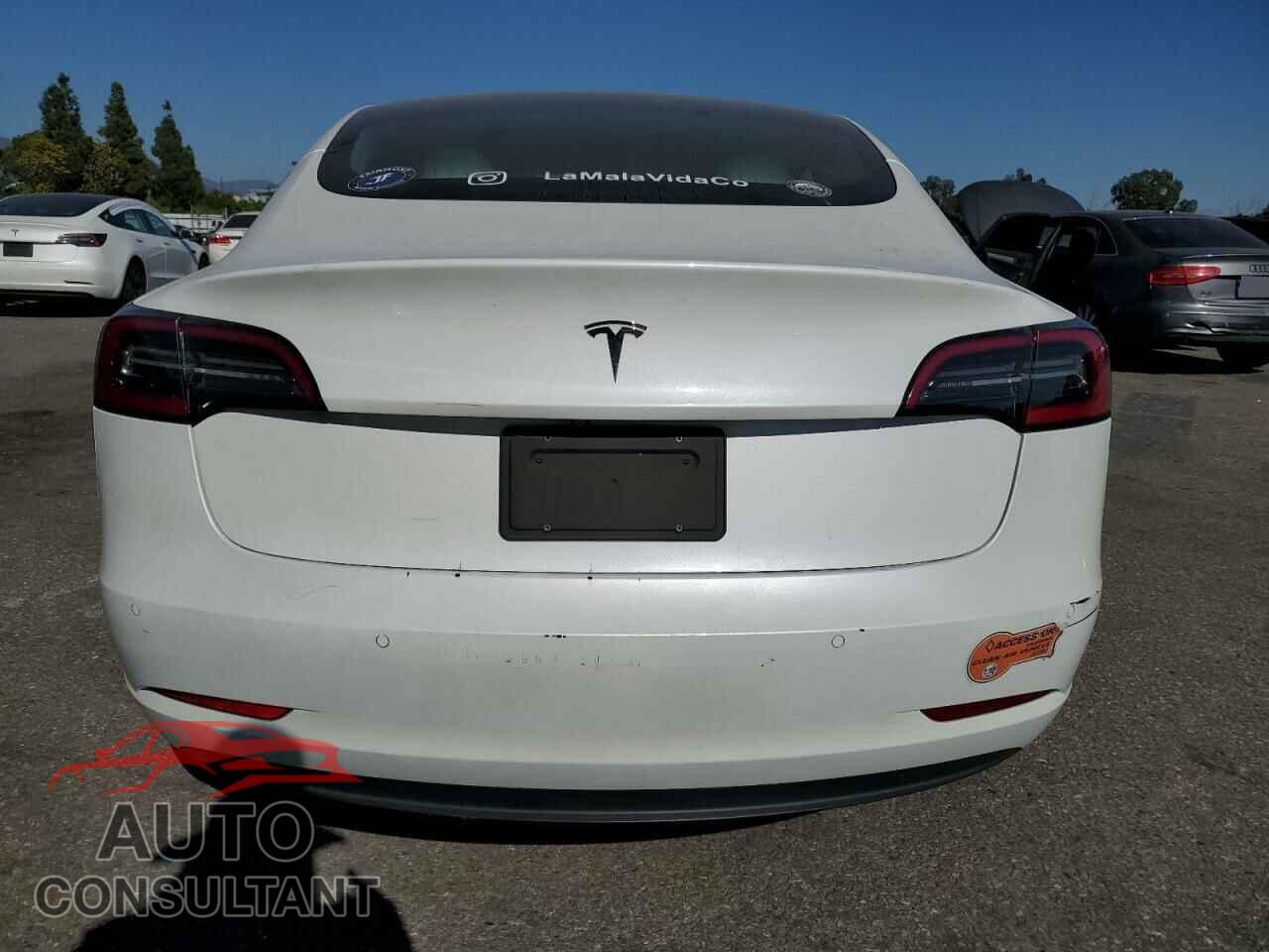 TESLA MODEL 3 2020 - 5YJ3E1EA4LF615422