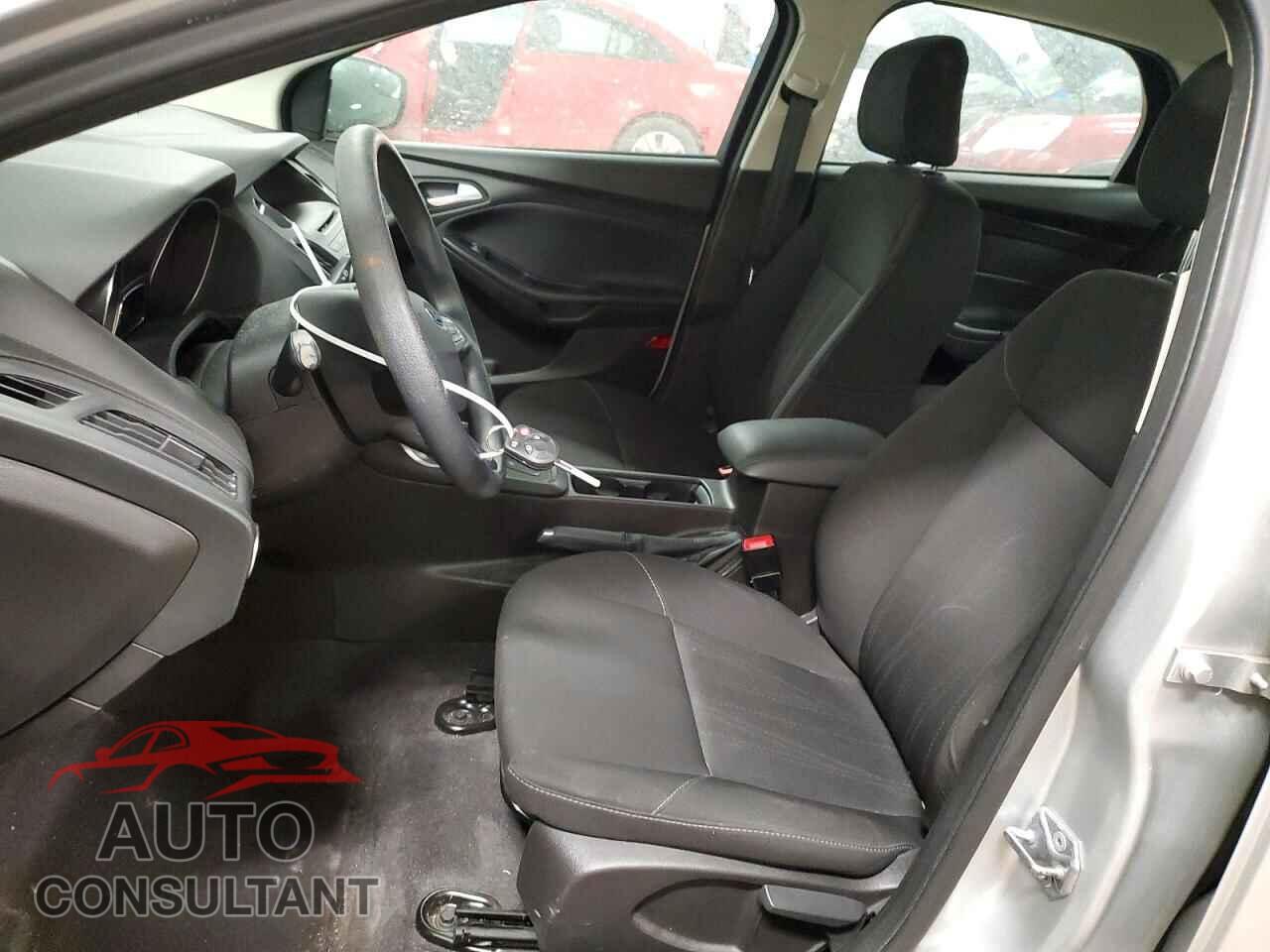 FORD FOCUS 2016 - 1FADP3FE7GL395469