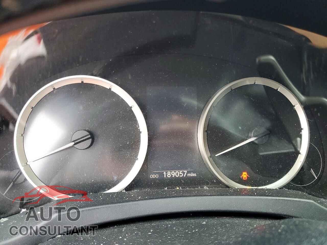 LEXUS IS 2015 - JTHBF1D28F5055783