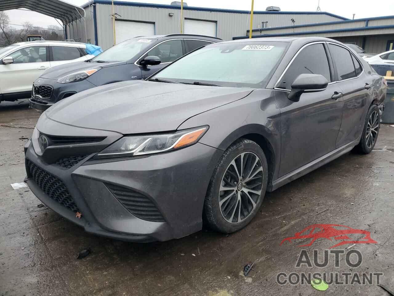TOYOTA CAMRY 2018 - 4T1B11HK4JU629865