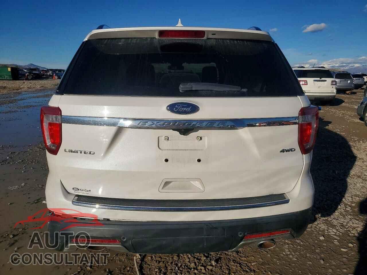 FORD EXPLORER 2018 - 1FM5K8F8XJGC00139