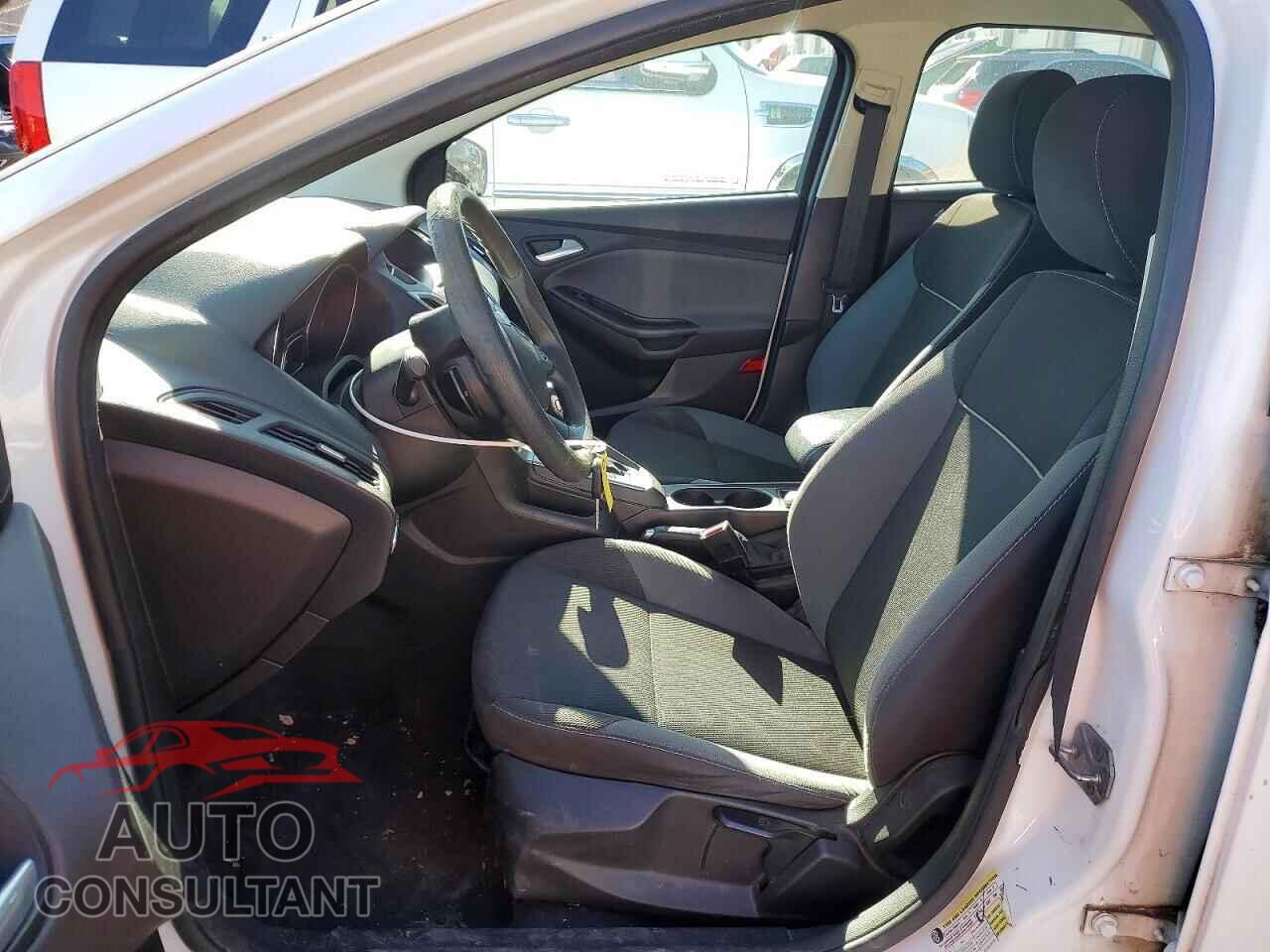 FORD FOCUS 2014 - 1FADP3F28EL122432