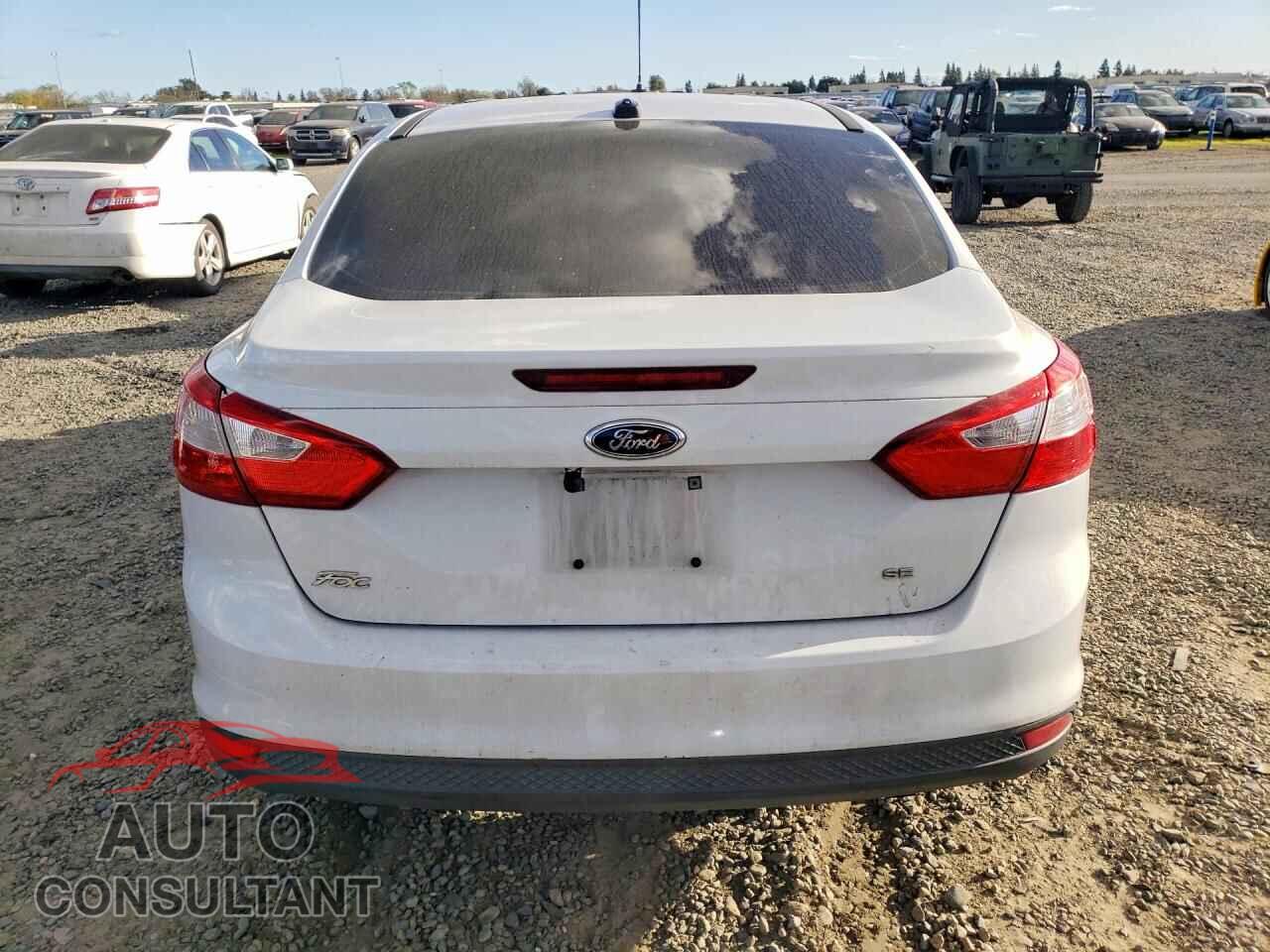 FORD FOCUS 2014 - 1FADP3F2XEL312071