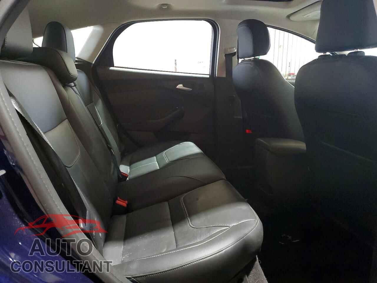FORD FOCUS 2017 - 1FADP3N27HL326824
